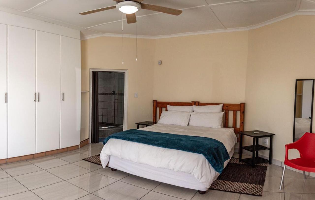 15 @ Porter Guesthouse พอร์ตเชพสโตน ภายนอก รูปภาพ
